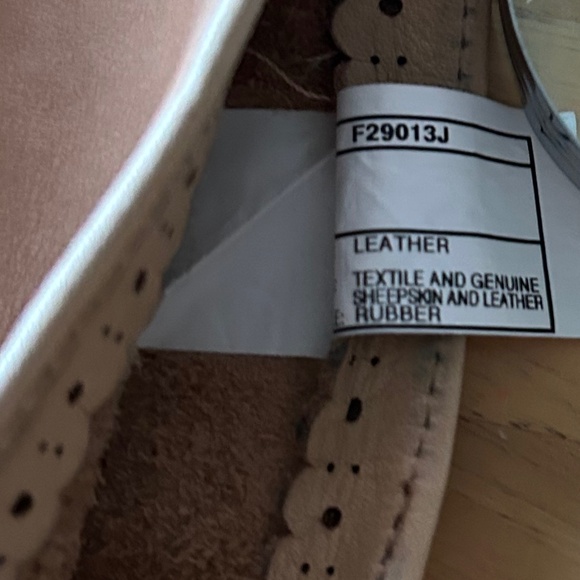 UGG Tan Suede Genuine Sheepskin Leather Rubber Outsole Mid Calf Boots size 8 - Picture 16 of 16